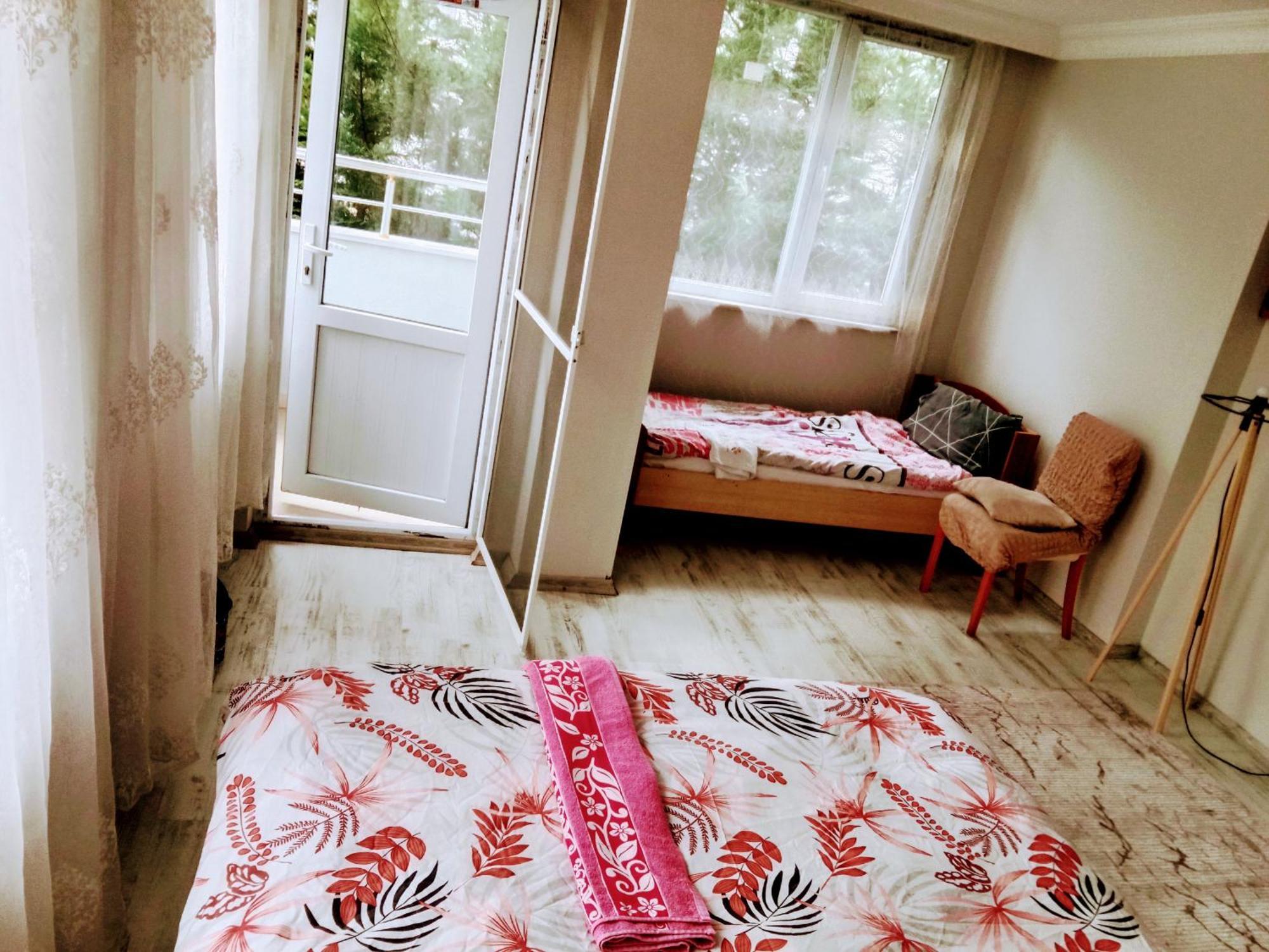 Orman Villa Hotel Is 6 Minutes From The Airport Arnavutkoy Luaran gambar