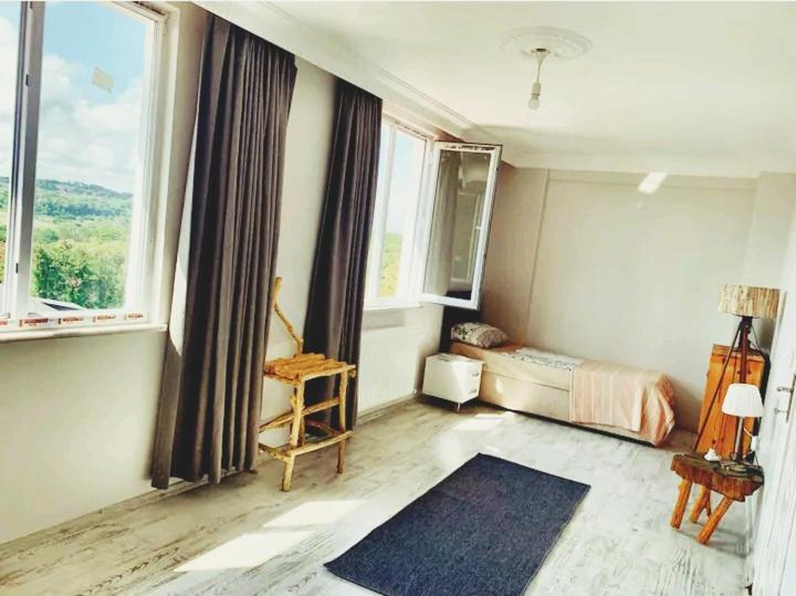 Orman Villa Hotel Is 6 Minutes From The Airport Arnavutkoy Luaran gambar