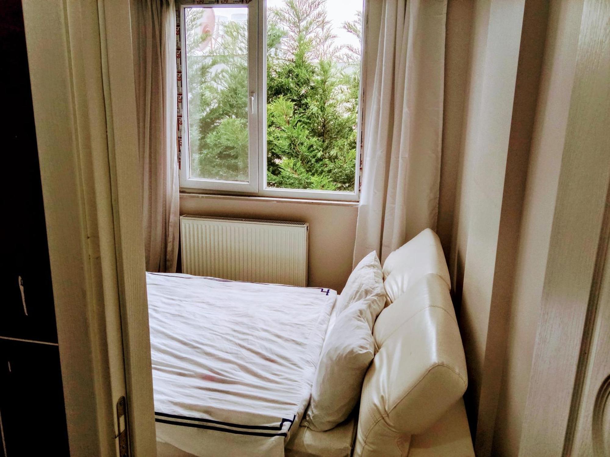 Orman Villa Hotel Is 6 Minutes From The Airport Arnavutkoy Luaran gambar